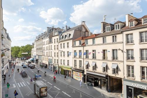 Villa Bastille with Services by Pick A Flat