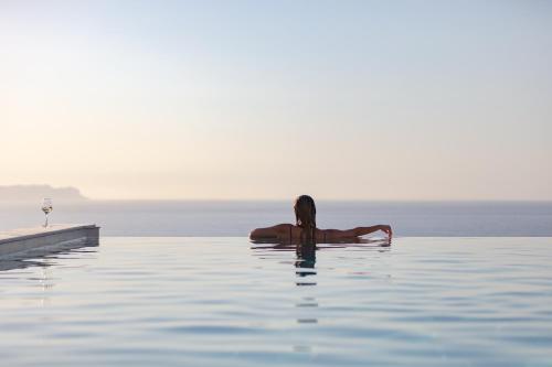 Manto Villas, Heated Pool, Spa Whirlpool, SeaView, By ThinkVilla