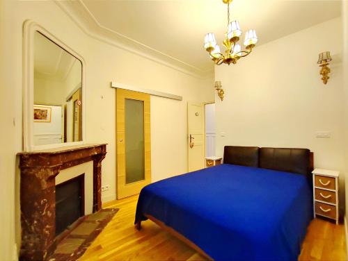Paris 15 Urban Apartment with Local Life and Easy Metro Access
