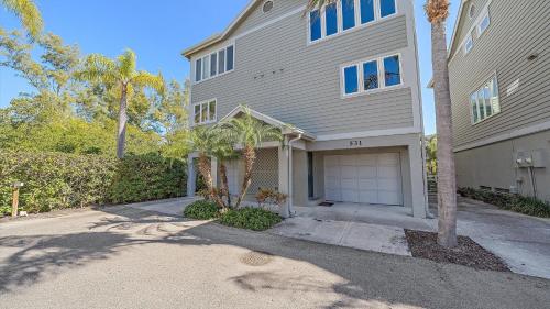 Galería fotográfica de Surf and Turf at Cedars East en Longboat Key
