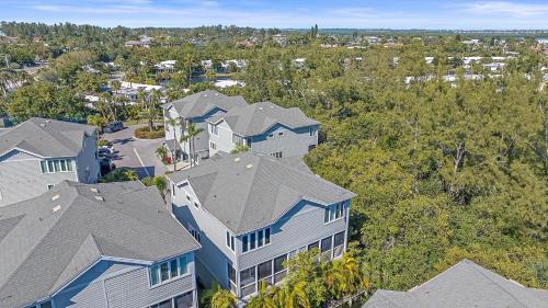Galería fotográfica de Surf and Turf at Cedars East en Longboat Key