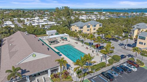 Galería fotográfica de Surf and Turf at Cedars East en Longboat Key