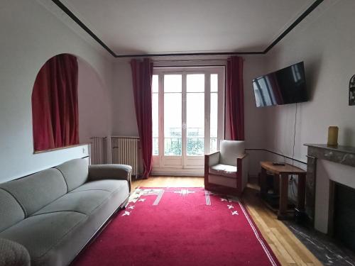 Paris 6th Cultural Apartment in Saint Germain des Pres
