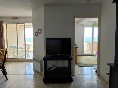 Appartement 80 m2, T 3 vue imprenable face à la mer