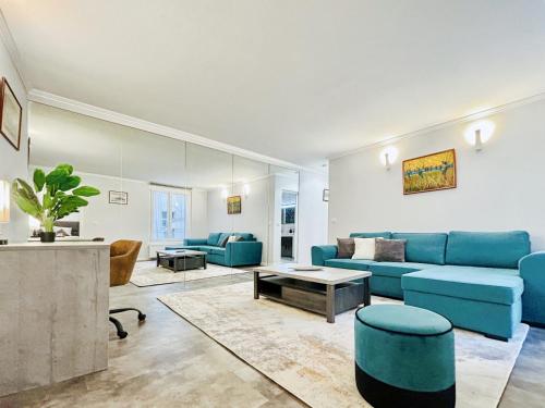 Luxury Apartment Paris Saint-Honoré - Rentaway BnB