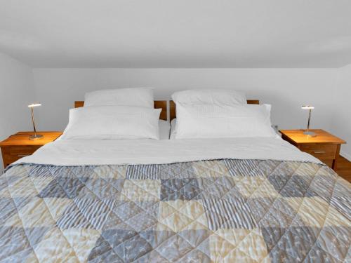 Katil atau katil-katil dalam bilik di Apartment Sturm by Interhome
