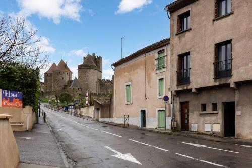 Le Logis de Joseph au pied de la Cité Médiévale