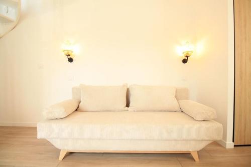 Χώρος καθιστικού στο Disponible - Maison Entière Rénovée - Matelas Emma - RERB, 5mn Paris - Parking Rue Gratuit - Matelas Emma - 6 pers - 2 Terrasses