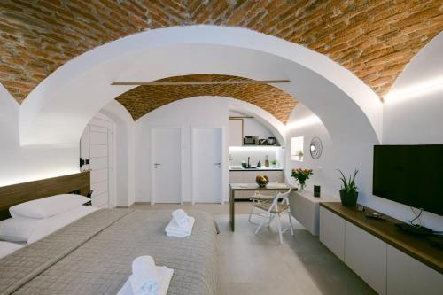 Brick Studio Apartment Tkalča