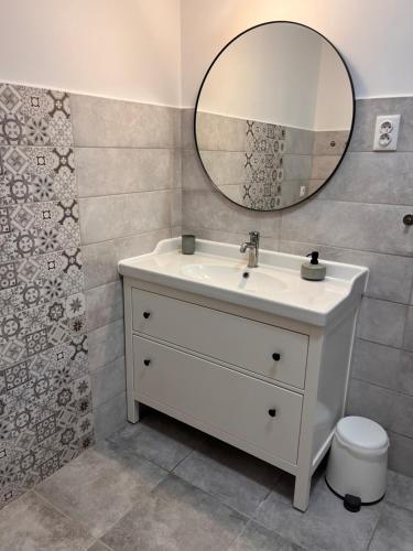 Kúpeľňa v ubytovaní Pacsirta Apartman Grand