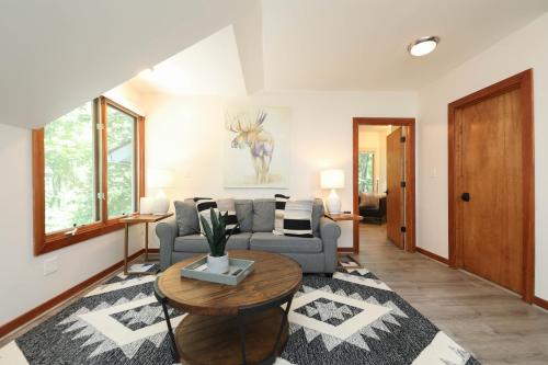 Gallery image of Cozy Mountain Retreat * Dog Friendly in Lyndhurst