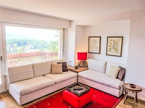 Apartment Les Arolles B12 by Interhome