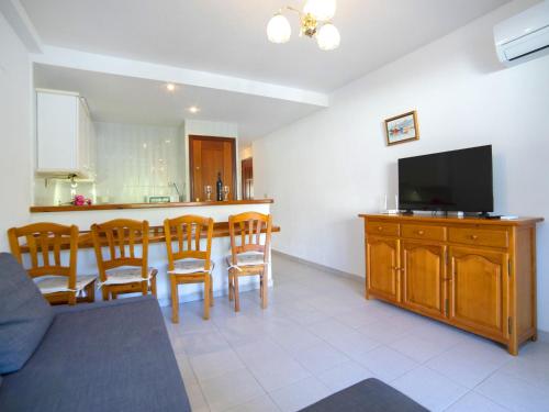 Apartment Zeus-5 by Interhome