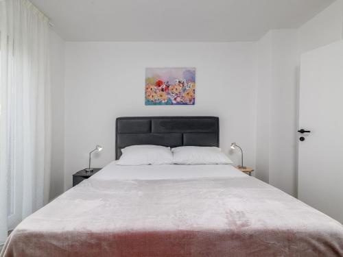 Apartment Franz Joseph by Interhome