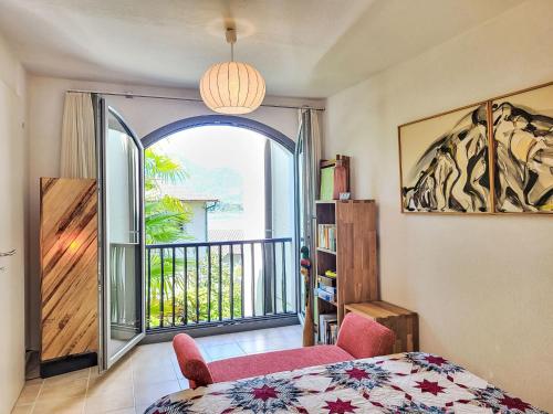 Postel nebo postele na pokoji v ubytování Apartment Ronchitt by Interhome