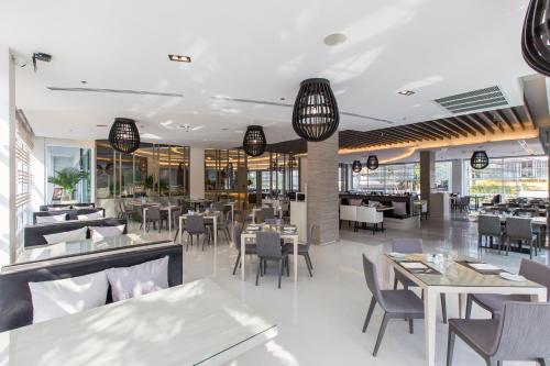 Restaurace v ubytování Kantary 304 Hotel Prachinburi