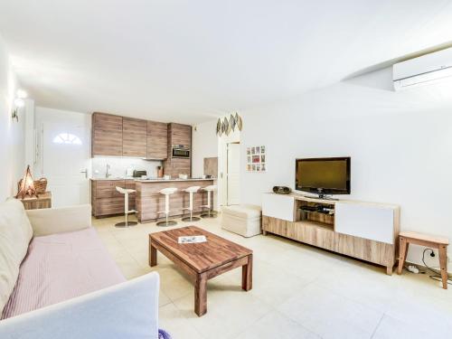 Apartment Le Jardin d'Artemis-1 by Interhome