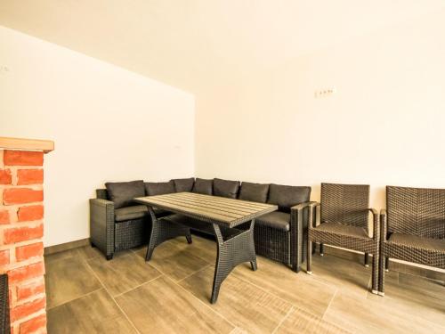 Ruang duduk di Holiday Home Matošić by Interhome