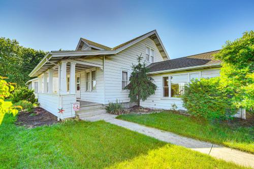 Κήπος έξω από το 5 Mi to Hersheypark Family Home with Game Room
