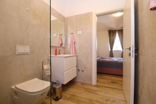 Villa Rose 2352