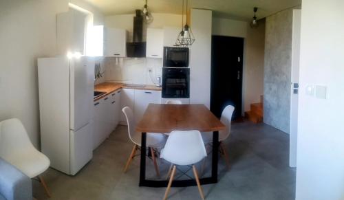 Dapur atau dapur kecil di Całoroczny domek