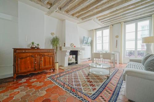 2 BR with the Best Location of Paris in 2nd Arr
