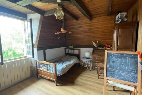 Postel nebo postele na pokoji v ubytování Gite à la campagne - Rouergue-Lot-Aveyron
