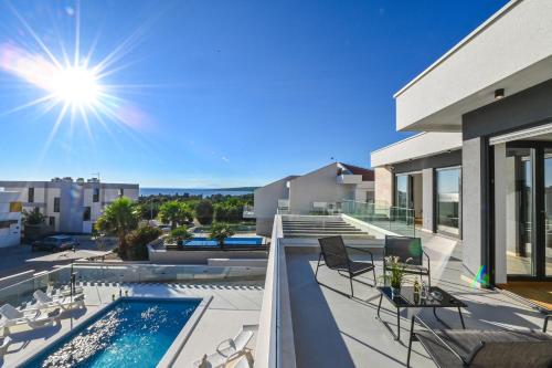 Πισίνα στο ή κοντά στο Luxury Villas Paradise