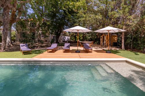 Villa entre Arles et les Alpilles avec piscine