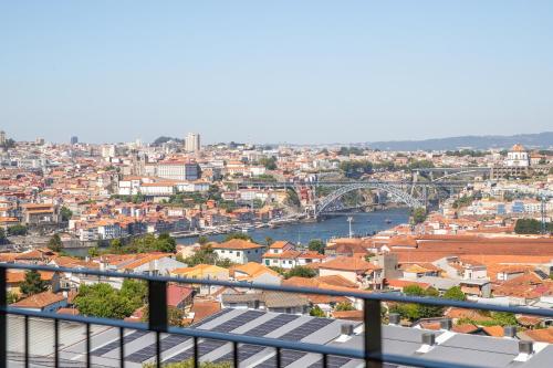 Brand New Luxurious Ap T2 - Amazing View- with garage