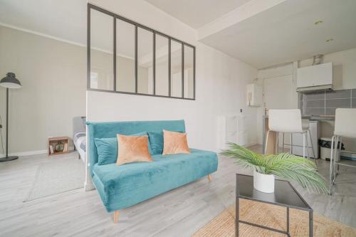 Doorman - NEW Audonien Modern 1BR Quick to Paris