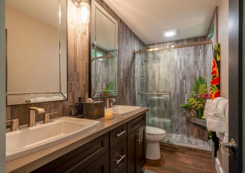 Et badeværelse på Puamana 16B