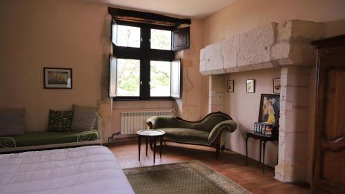 Posezení v ubytování Chambres d'hôtes dans un château au coeur de la Toscane Occitane Albi-Cordes-Rabastens