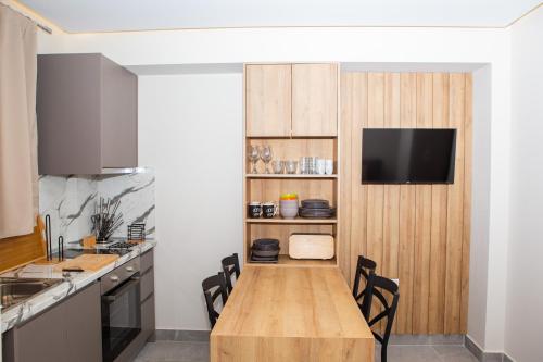 Villa Llanaj Residence 3 by Luxlikehome