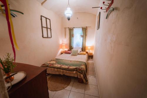Ένα ή περισσότερα κρεβάτια σε δωμάτιο στο Apartament Jak z obrazka