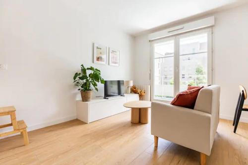 Appartement cosy avec terrasse proche de Paris