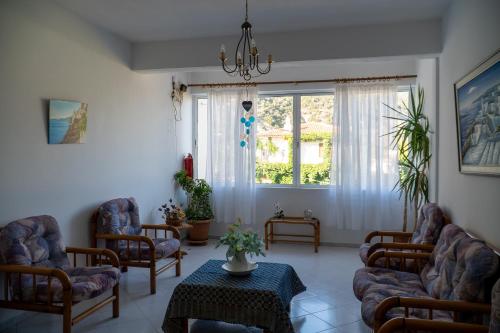 Φωτογραφία από το άλμπουμ του Davis Studios & Apartments στην Ήλια