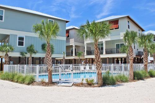 Gallery image of Oh So Beachy, 3BR, Sleeps 10, Pool & Beach Access in Gulf Shores