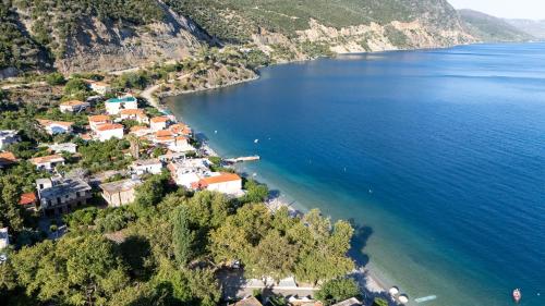 Φωτογραφία από το άλμπουμ του Davis Studios & Apartments στην Ήλια