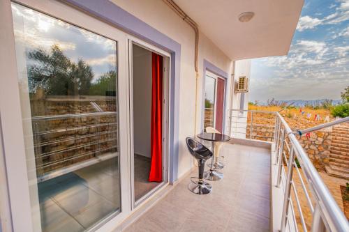 Afbeelding uit fotogalerij van Gökkuşağı Pansiyon in Kas