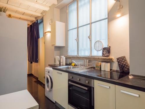 Xenia Apartments - Central studio apartment in Duomo