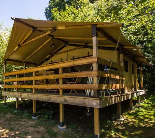 Fotografie z fotogalerie ubytování Lodge Bois et Toile avec Vue v destinaci Doussard
