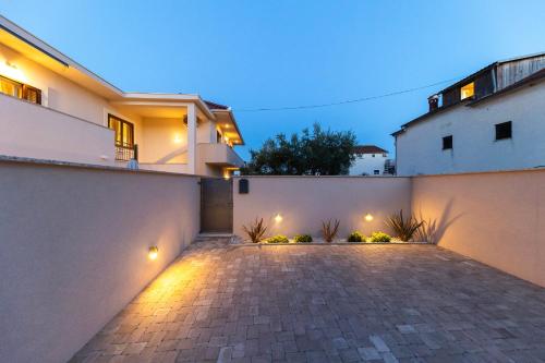 Find Your Haven in Morena Celeste Seaside Puntamika Apartments!