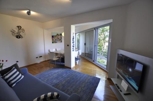 Alessia Apartments-top location and garage parking