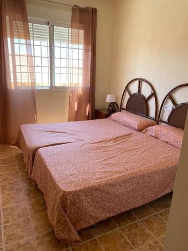 Katil atau katil-katil dalam bilik di Luxury Villa In los Baños de Fortuna With Private Pool