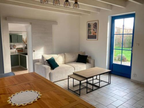 Grand gîte Ô joli Albizia - Maison avec studio indépendant et spa privatif pour 8 à 10 personnes