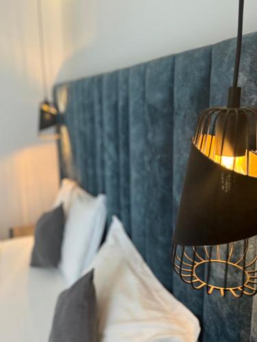 Ein Bett oder Betten in einem Zimmer der Unterkunft HOTEL BAR RESTORANT YLLI