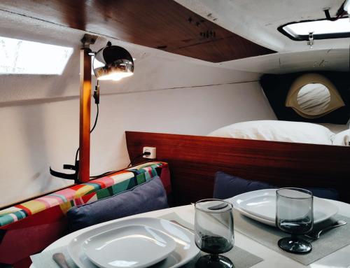 70's Tiny Boat