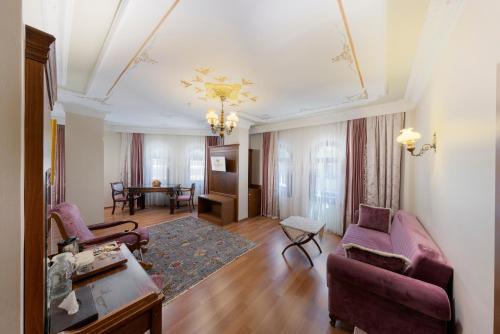 Presidential Suite