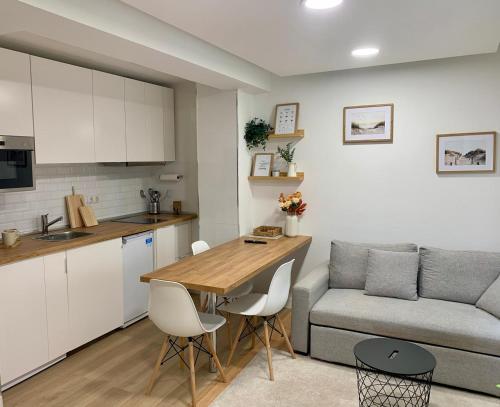 ZARZUELA CAMPOAMOR centro, plaza de garaje